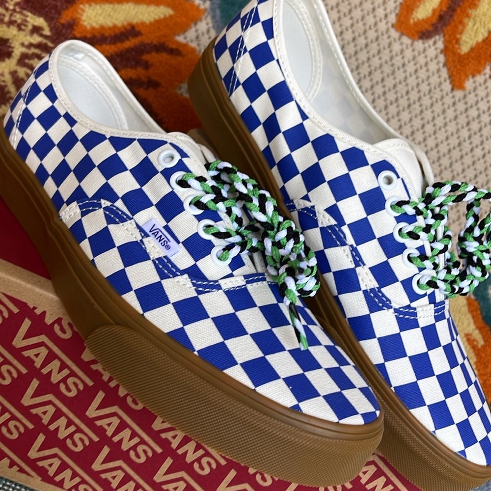 Vans Men’s Authentic
Checkerboard Blue/White
VN0009PVY6Z
Sneakers - Picture 9 of 16
